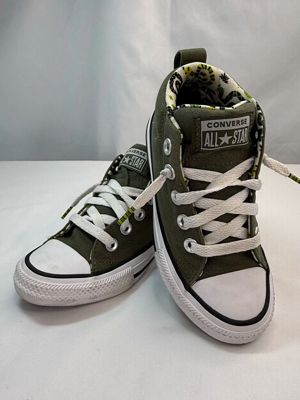 Converse Kids' Size 11 All Star Street Snake Lined High-Top Sneakers EUC
